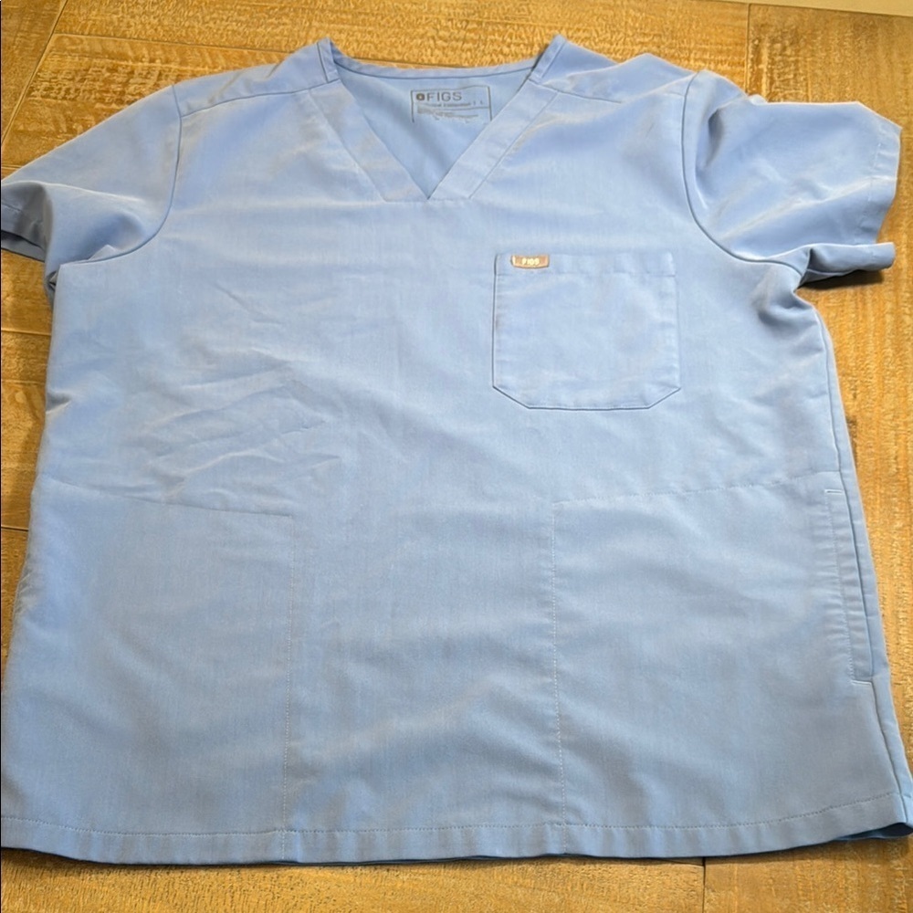 Figs light blue scrub top size L